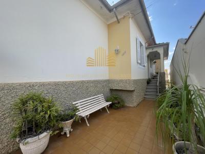 Casa para Venda, em So Jos do Rio Pardo, bairro Centro, 3 dormitrios, 2 banheiros